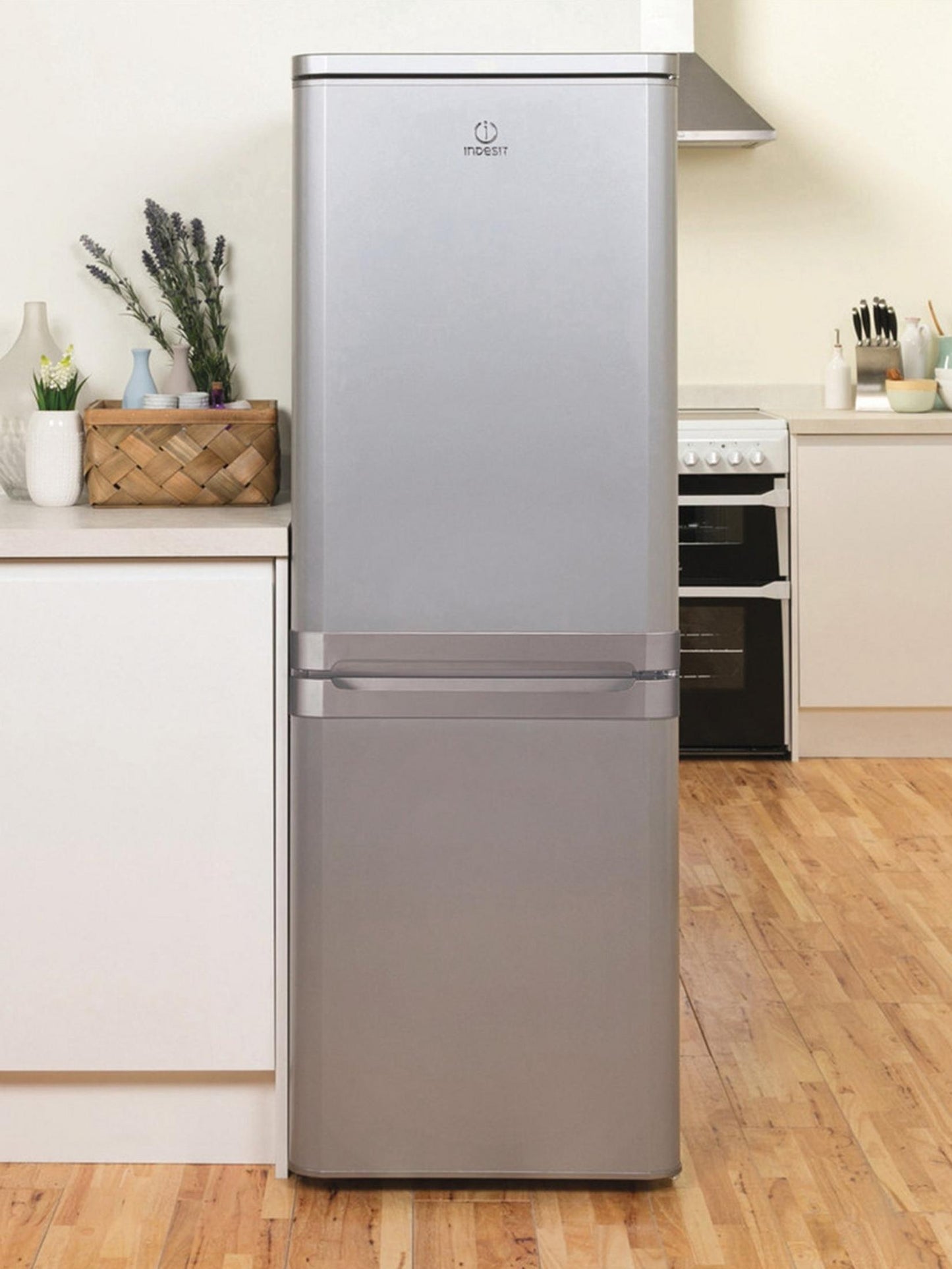 Indesit Silver 55Cm Static Fridge Freezer - IBD5515S1