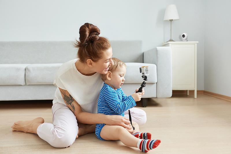 Hubble Nursery Pal Deluxe 5 Video Baby Monitor White