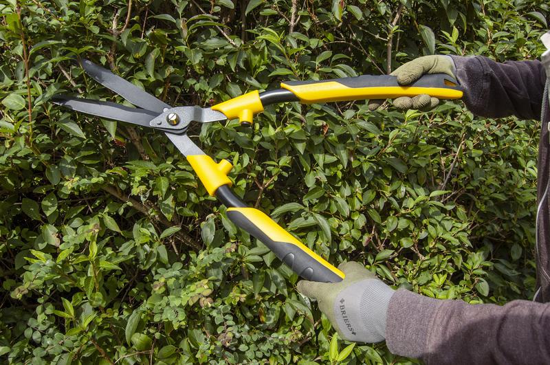 29" Wavy Blade Hedge Shear