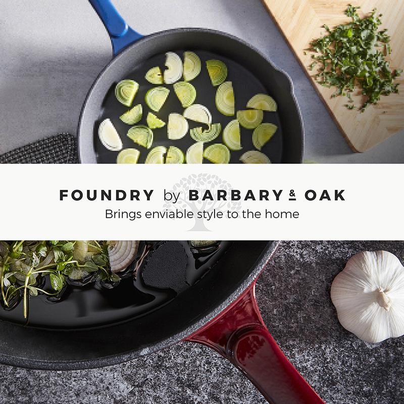 Barbary Oak 26cm Cast Iron Round Frying Pan