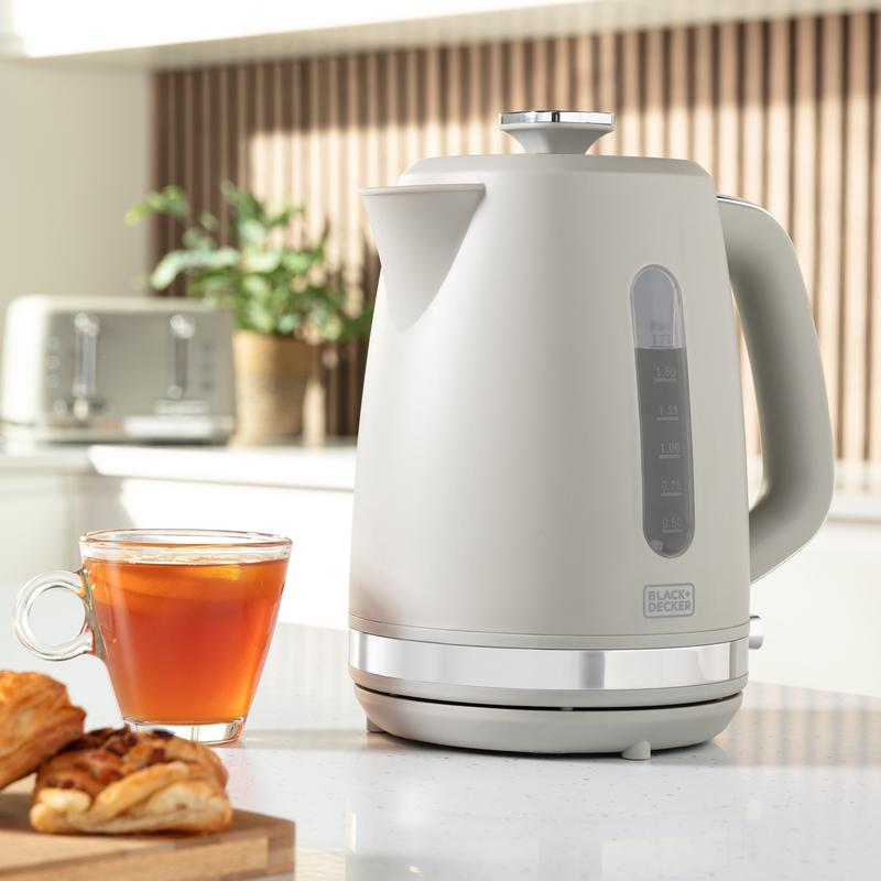 BLACK+DECKER 3000W 1.7L Kettle Plastic