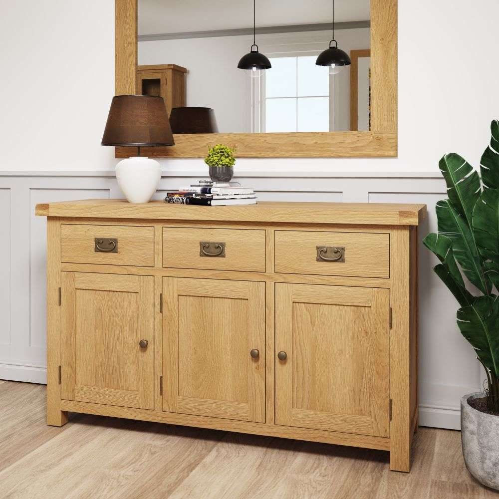 Essentials	CO Dining & Occasional	3 Door Sideboard