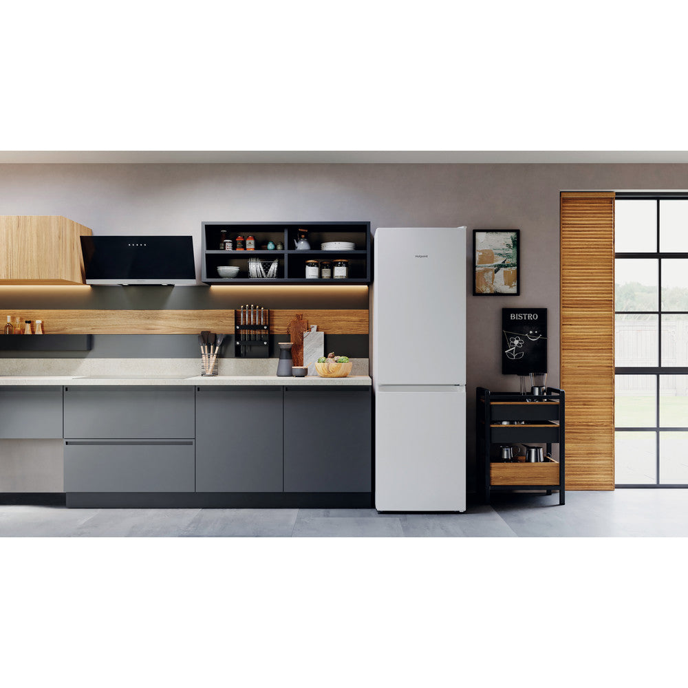 Hotpoint H3X81IW 60/40 Total No Frost Fridge Freezer - White