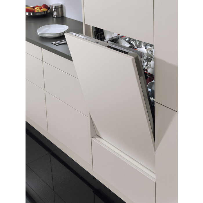 AEG FSK32610Z Fully Integrated Air Dry Dishwasher