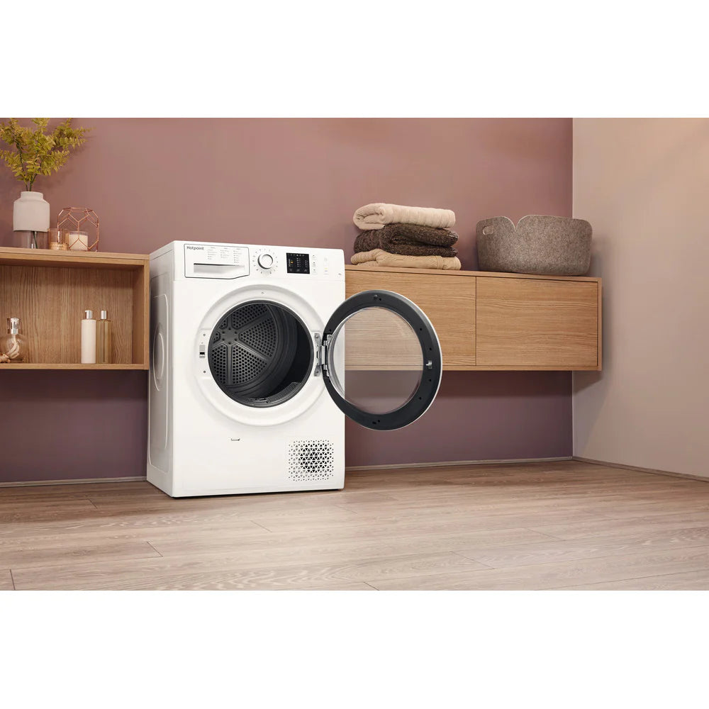 Unveiling Efficiency and Performance: A Comprehensive Review of the Hotpoint NTM1081WKUK 8kg Heat Pump Tumble Dryer