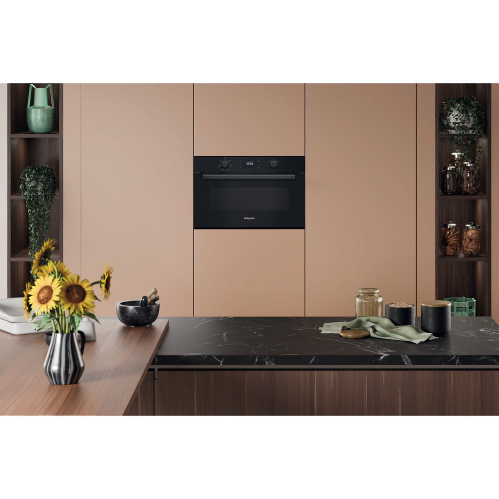 Hotpoint HPD254CRBUK 31 L Built‑In Microwave & Grill – Black, 1000W Dynamic Crisp