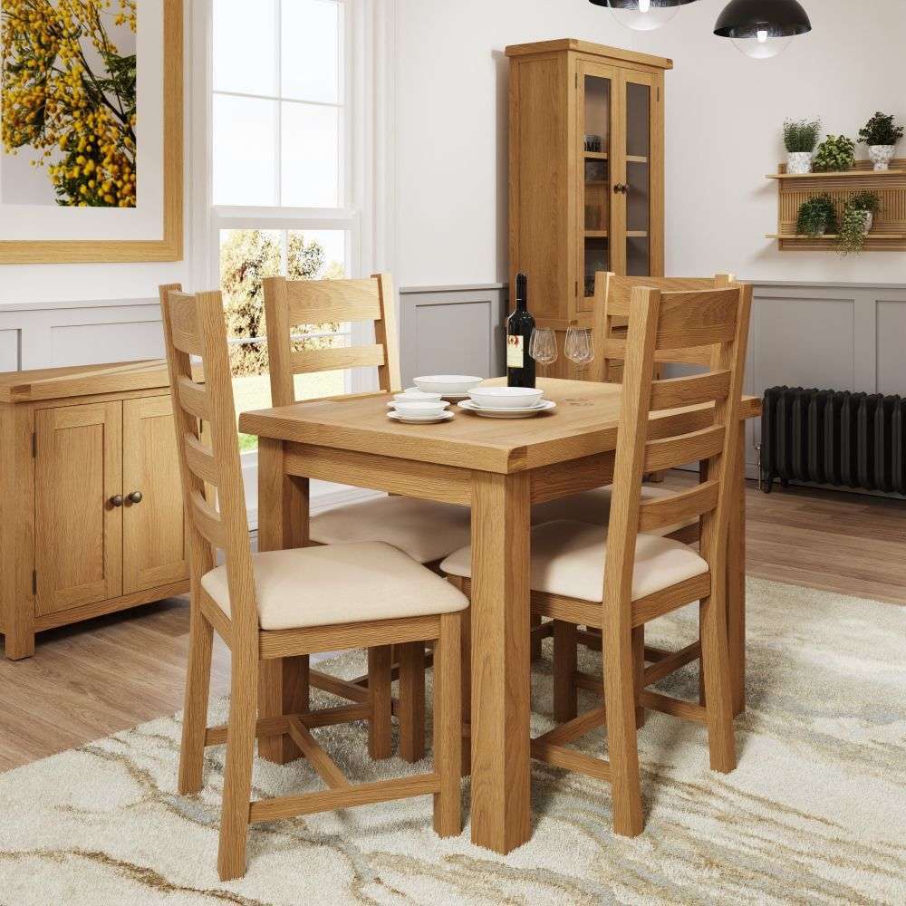Essentials	CO Dining & Occasional	1.0M Butterfly Extending Table